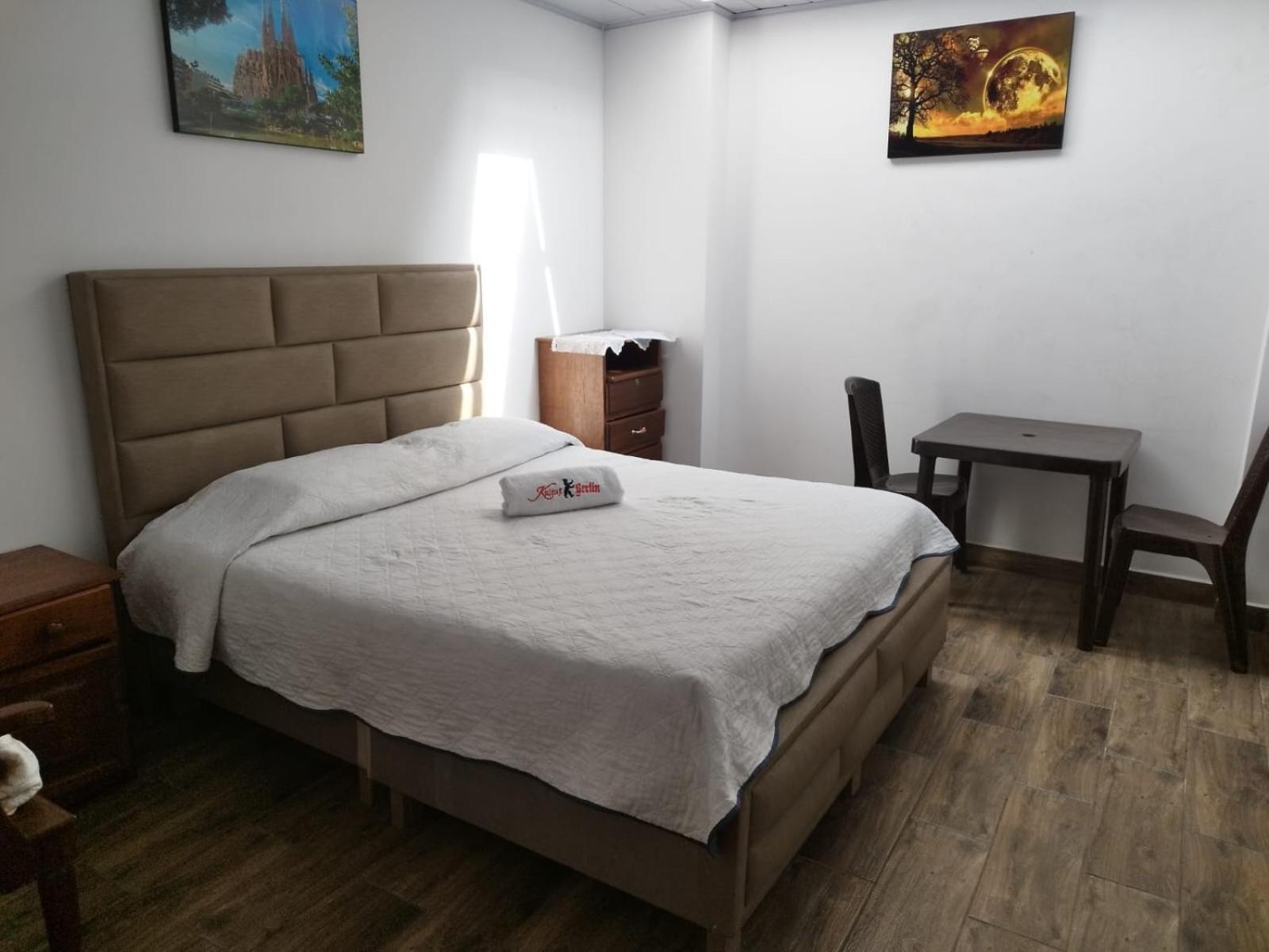 Kultur Berlin Hostel & Suites Sucre Kültér fotó